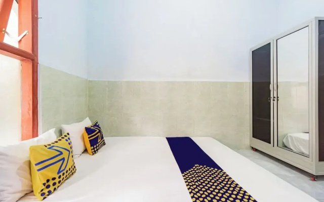 SPOT ON 93965 Ibrahim Guest House Syariah