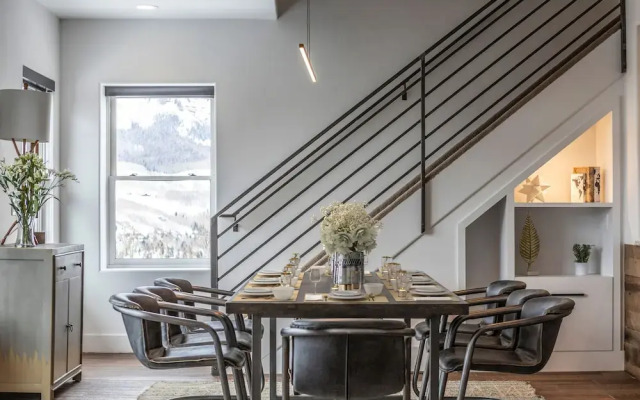 Bear Creek Lodge 412 4 Bedroom Condo by Alpine Lodging Telluride