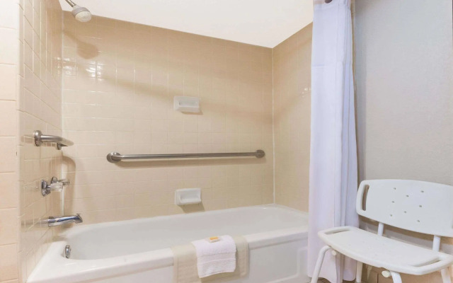 Executive Inn Mount Pleasant