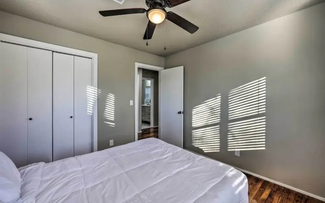 Fayetteville Vacation Rental - 2 Mi to Dtwn!