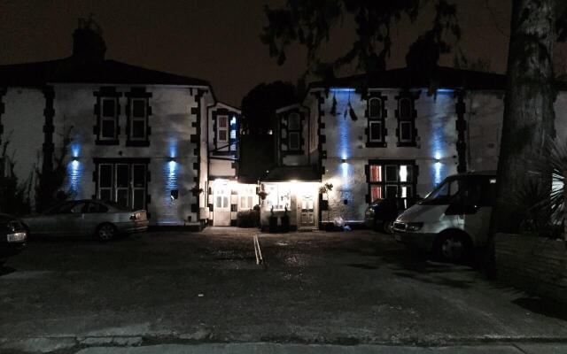 OYO The Firs Lodge