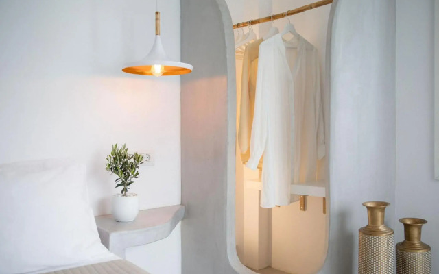 Light Blue Window Kamari