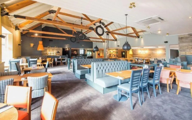 Premier Inn Swindon West - M4 J16