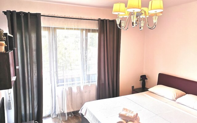 Casa Bella Apartments