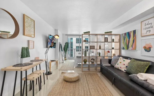 Modern Condos Available in Brickell