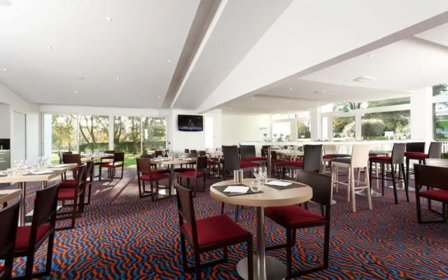 Holiday Inn Lille - Ouest Englos by IHG