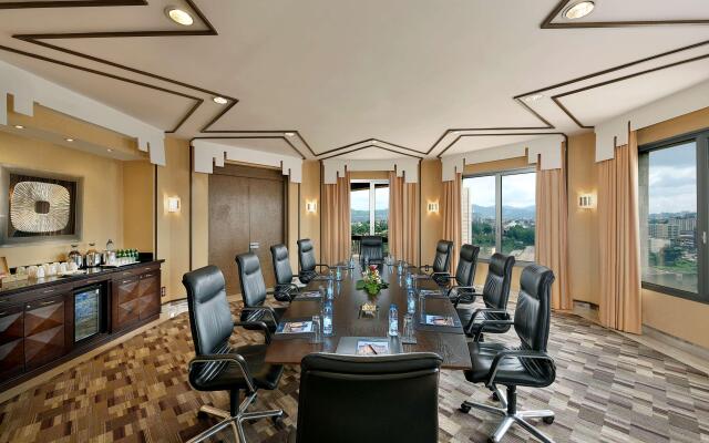 Hilton Yaounde