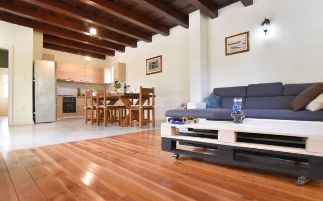 House Mate Ceko Zadar/Sukošan