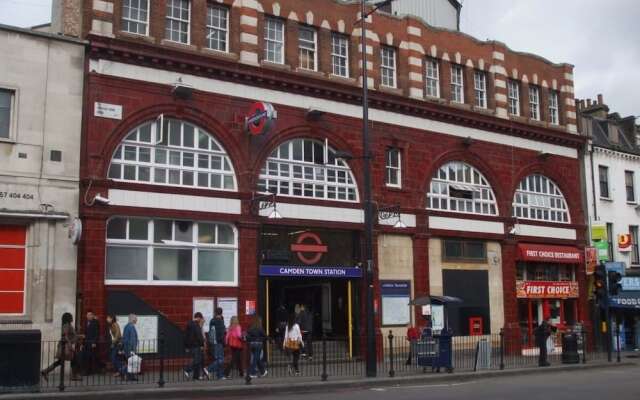 Bright and Colourful 2 bed Flat in Islington