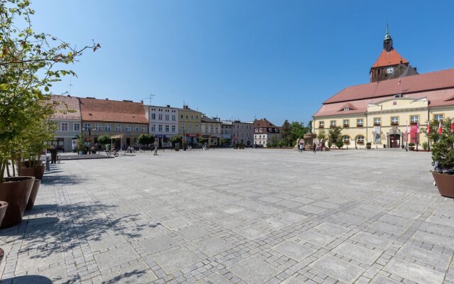 Kosciuszki Square Apartment by Renters