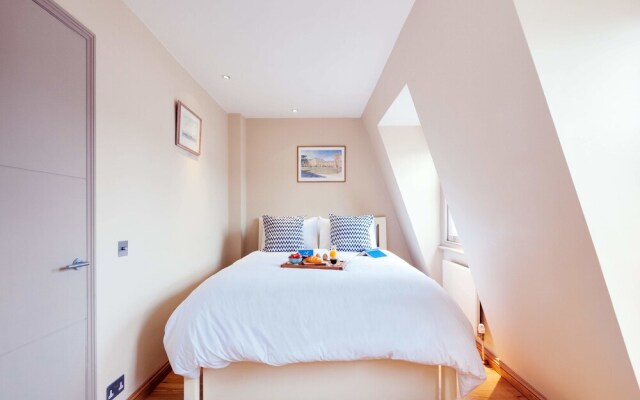 The Kempsford Gardens Nest - AG01