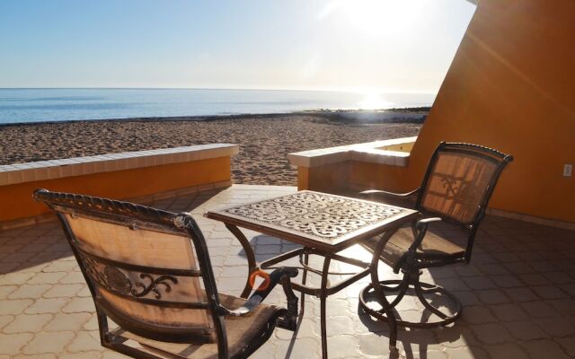 La Gaviota 2 Bedroom Townhouse