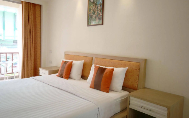 Orange Hotel