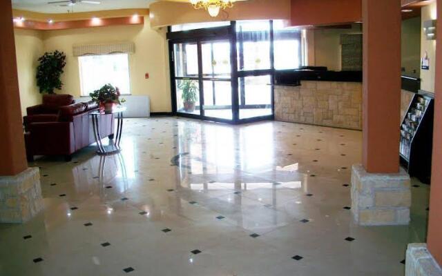 Robinson Inn and Suites