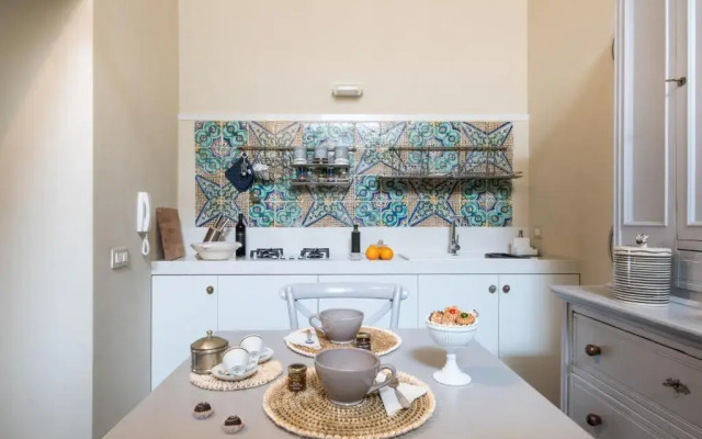 Jasmine Modica Luxury House