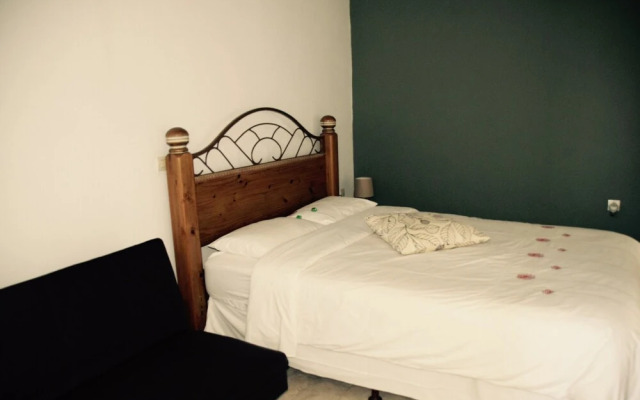Anastasios Olive Garden Apartments
