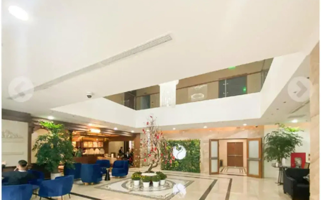 Legend Westlake Hotel