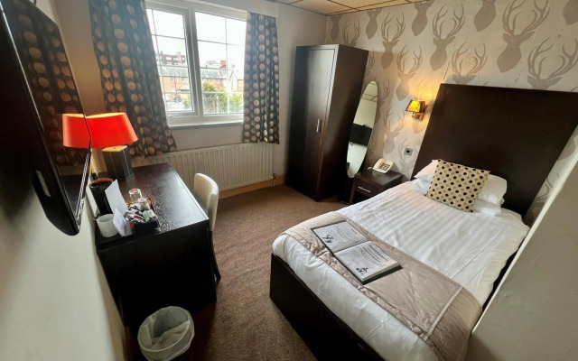 Inn On The Prom Hotel