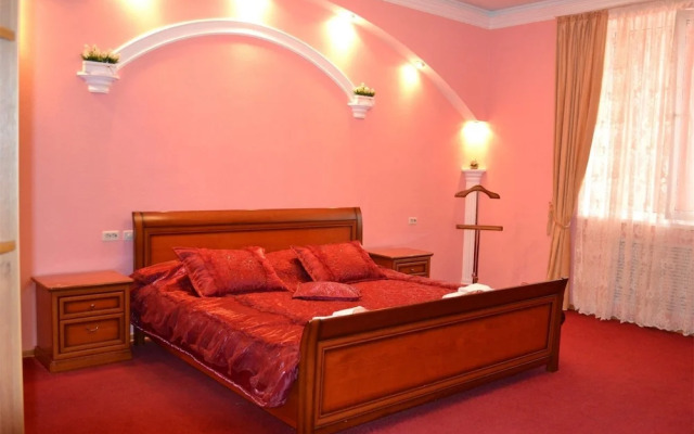 Guest Complex Edelweiss