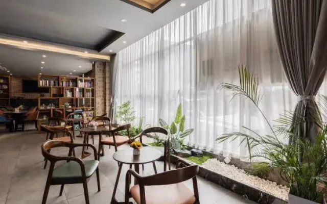James Joyce Coffetel Hotel Guangzhou South Railway Qifu Xincun Branch