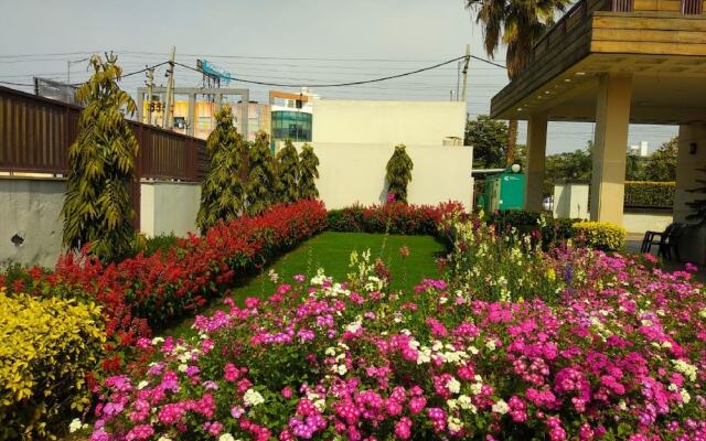 When In Gurgaon - Service Apartments Next to Artemis Hospital