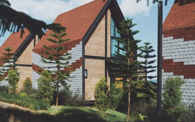 Oxy Resort
