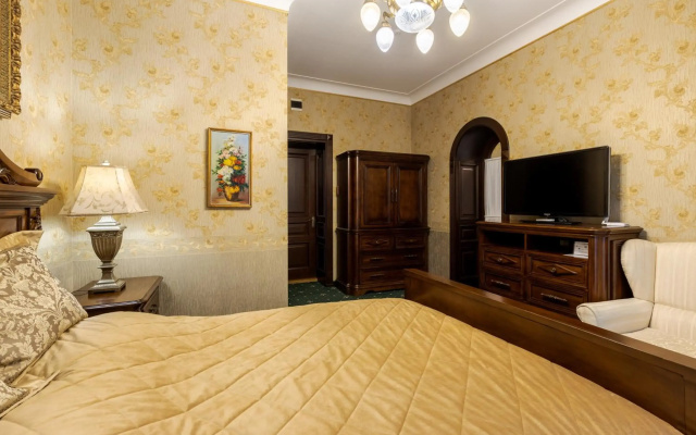 Luxury Boutique Andreevskiy