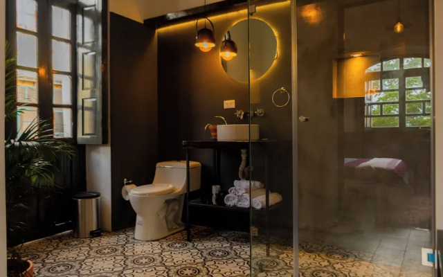La Banksia Hotel