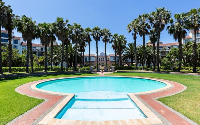 Island Club LA302 by CTHA