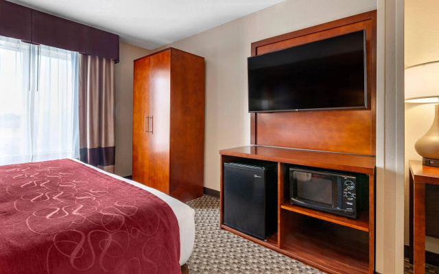 Comfort Suites Escanaba West