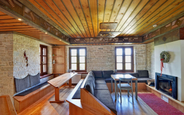 Dilofo Hotel Luxury Suites