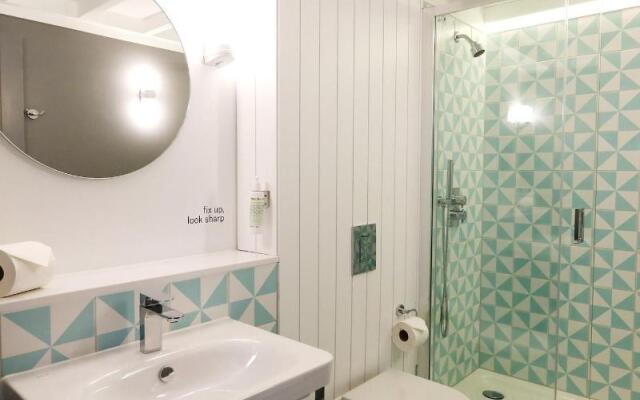 room2 Southampton Hometel