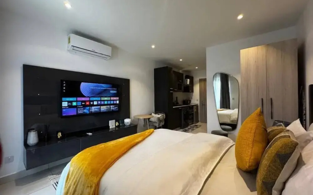 Deluxe Studio Apt@The Lennox