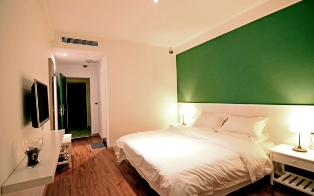 Luoyang Yijia Culture Hotel