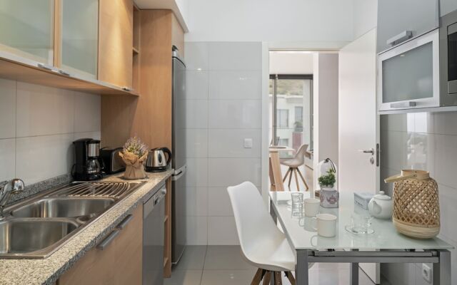 Amparo I by An Island Apart