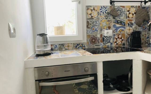 Impeccable 3-bed Villa in Contrada Sessana Grande