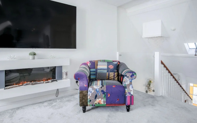 The Penthouse - Luxury 1 Bed - Panorama - Tenby