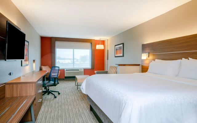 Holiday Inn Express Hotel & Suites Tappahannock by IHG