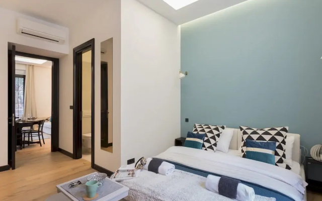 Design Apartment in the City Center