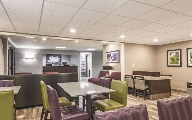 Wingate by Wyndham Brunswick GA / I-95