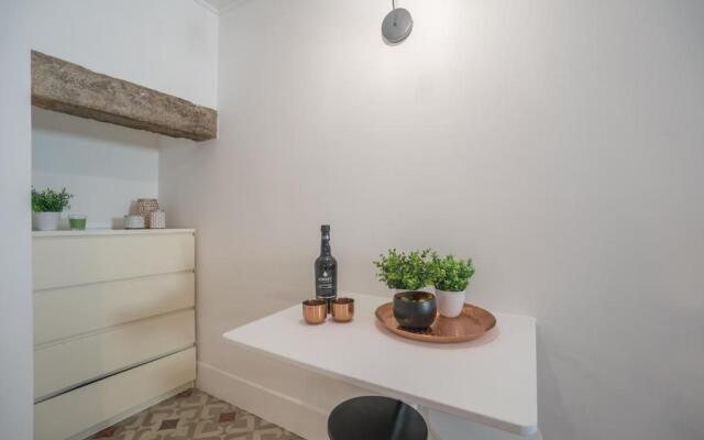 Rose Apartments