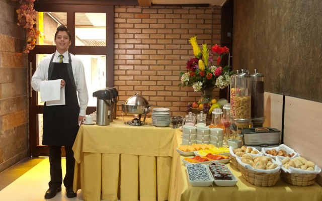 Hotel Alameda de la 10