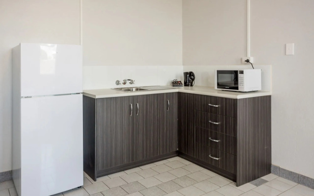 Nightcap at Emerald Star Hotel