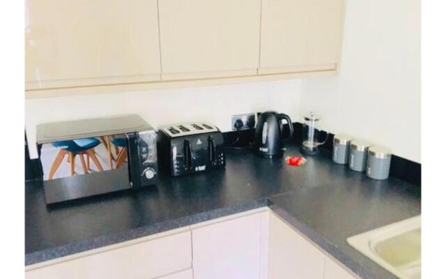 1 & 2 Bedroom Shield House Apartments Sheffield Centre