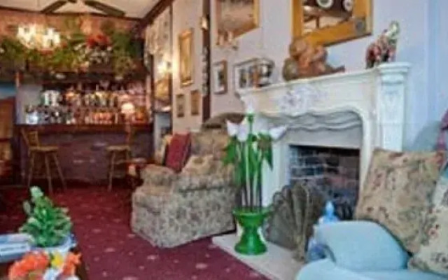 Tudor Rose Original Hotel