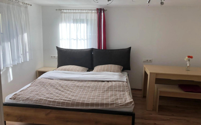 Guest Appartements mit 2 getrennten Schlafzimmern für 4 Personen