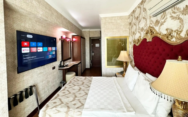 Laur Hotels