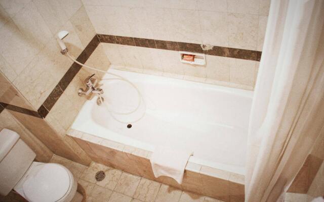 Chandra Residence