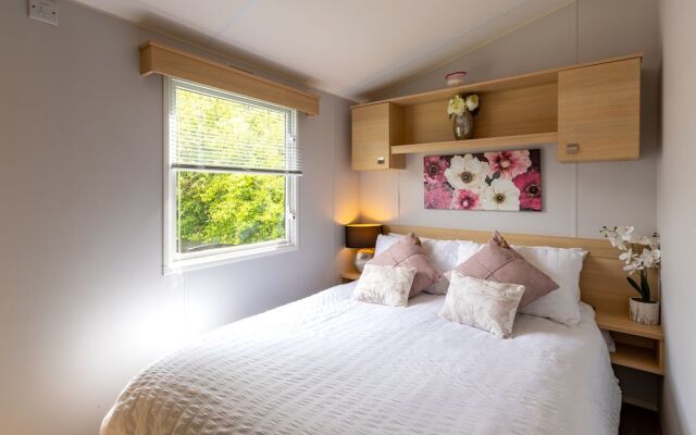 Inside No. 9 Retreat