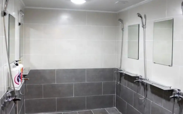 Illuso Guesthouse - Hostel